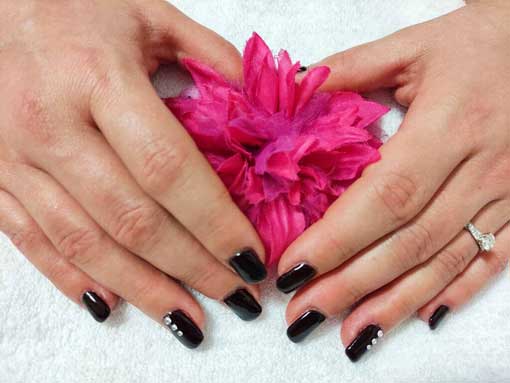 gelnaegel mit blume